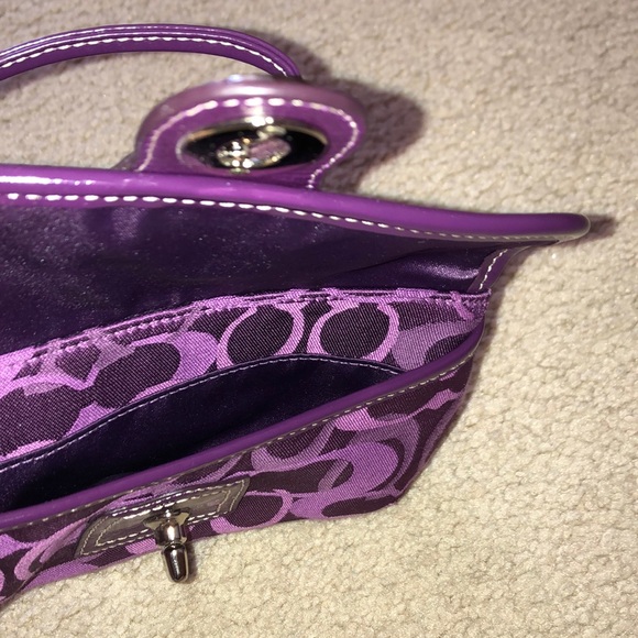 Purple coach wristlet/ clutch - Picture 3 of 5